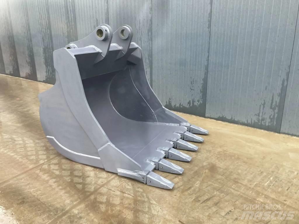 Komatsu HB365 Buckets