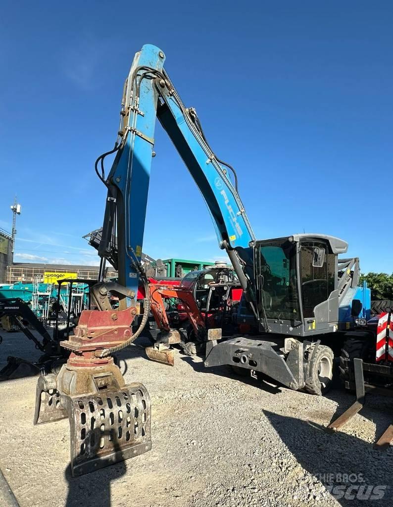 Fuchs MHL 310 S5 Waste / Industry Handlers