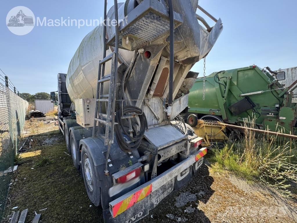 Volvo FM 440 Concrete Trucks