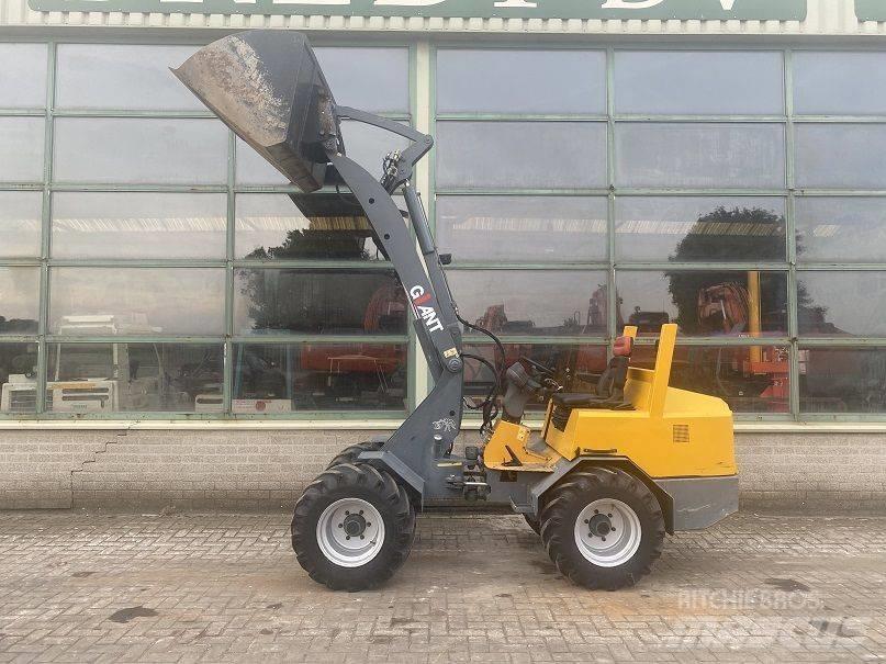 GiANT V 451 T Mini Loader