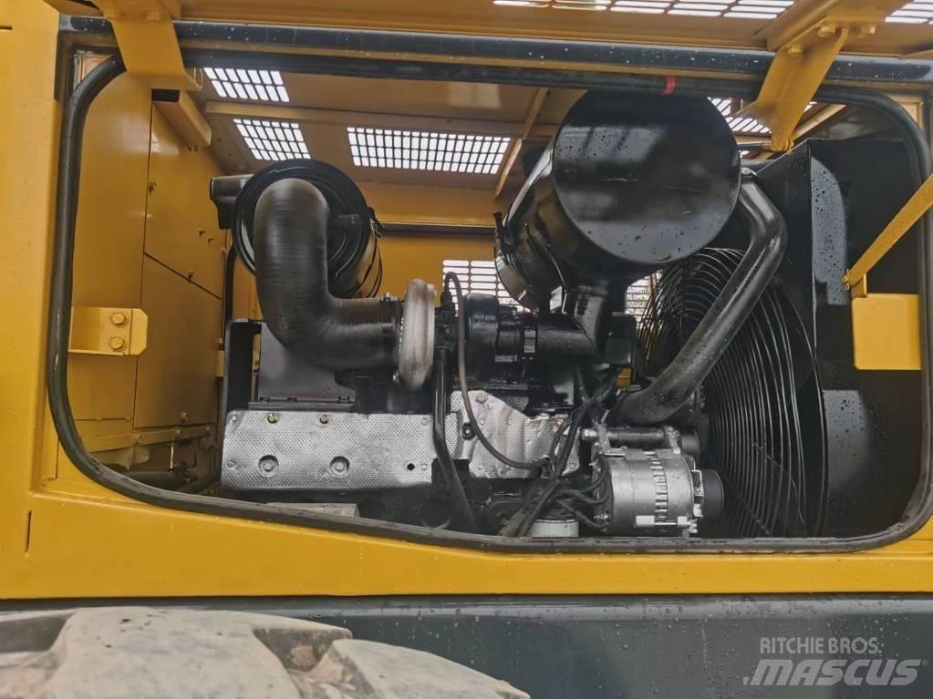 Komatsu WA 360-3 Wheel Loaders