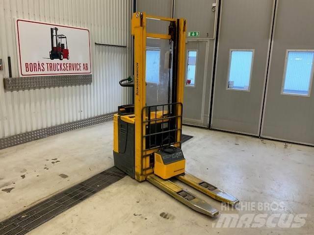 Jungheinrich ERC 214 Pedestrian stacker