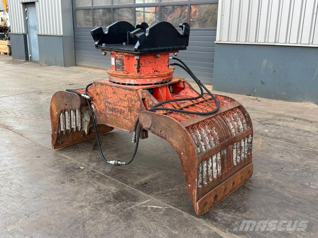 NPK D-2000 Grapples