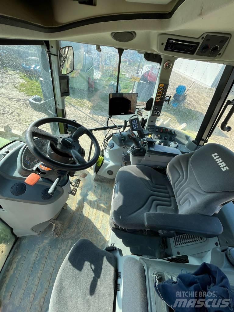 CLAAS ARION 470 Tractors