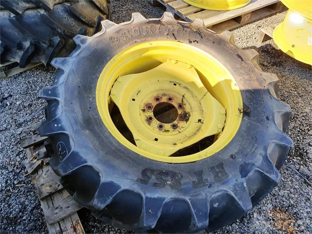 BKT 380/85R28 x2 Tires, wheels and rims