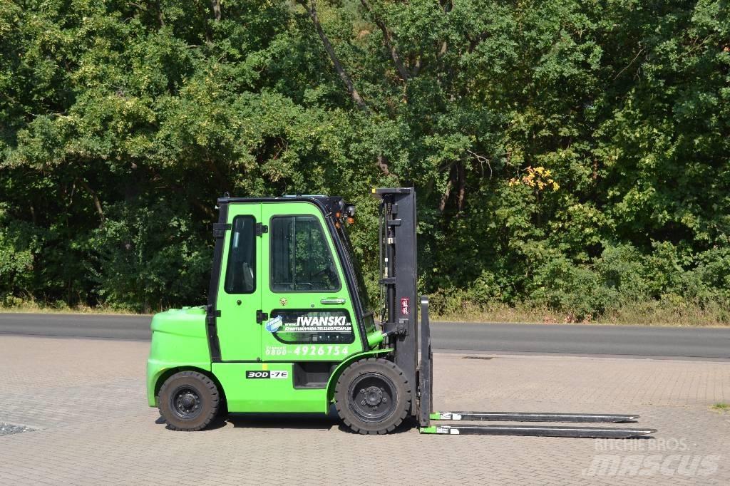 Hyundai 30 D-7 Diesel Forklifts