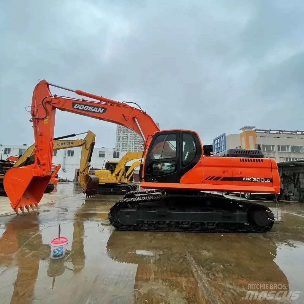Doosan DX 300 LC Mini Excavators <7t (Mini Diggers)