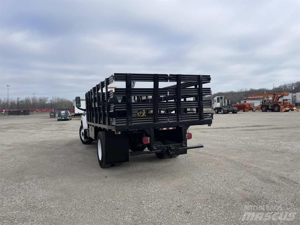 GMC T 7500 Boom / Crane / Bucket Trucks