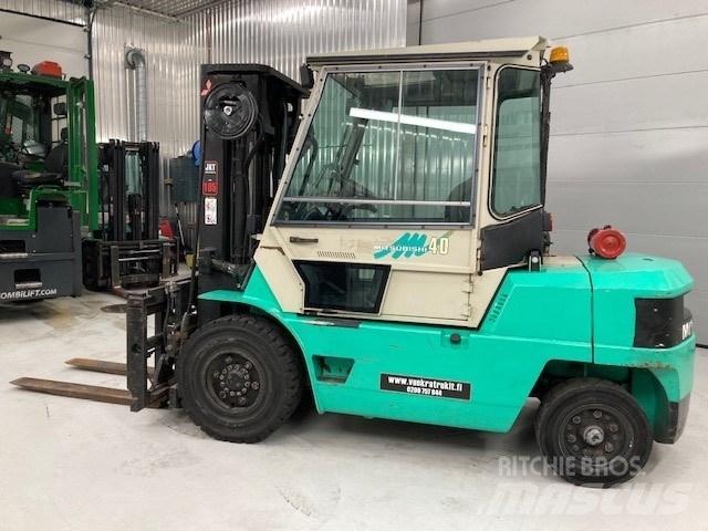 Mitsubishi FD40 Diesel Forklifts