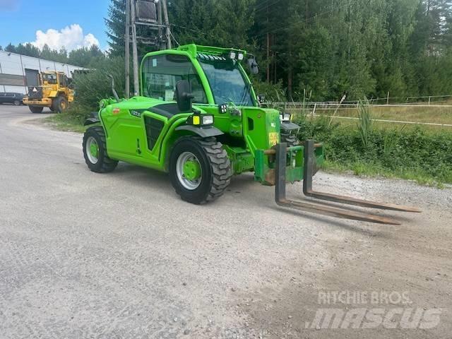 Merlo P 27.6 Plus Telescopic Handlers