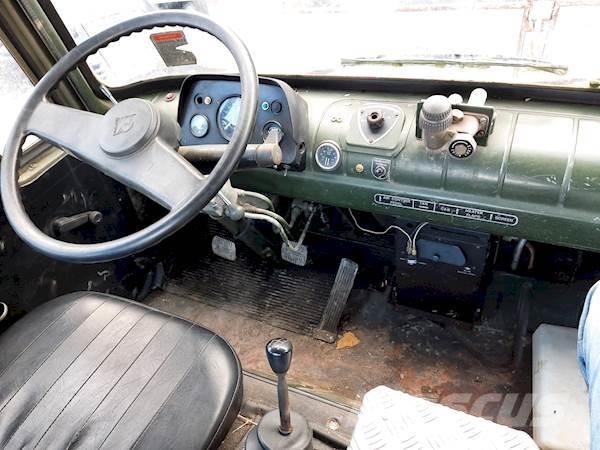 Bedford MJP2 4X4 Cab & Chassis Trucks