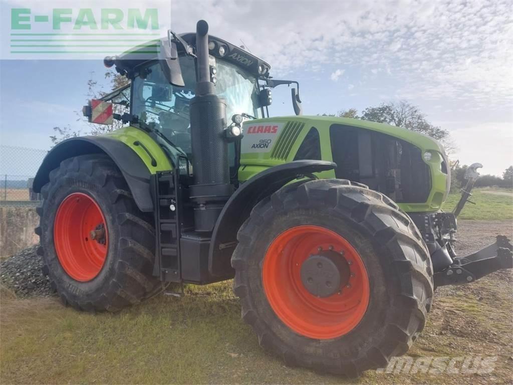 CLAAS Axion 960 Tractors