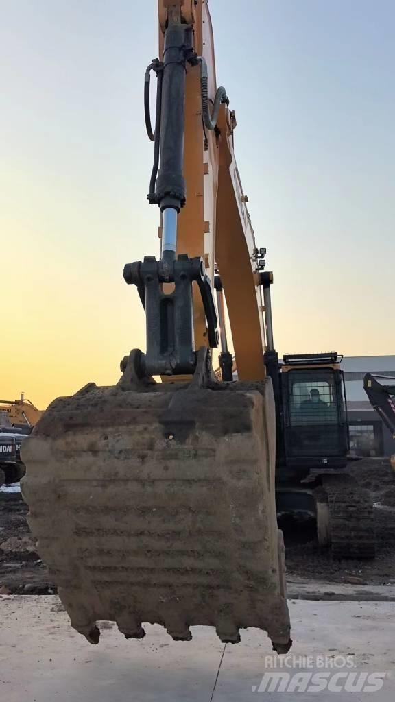 Hyundai R520L-9VS Crawler Excavators