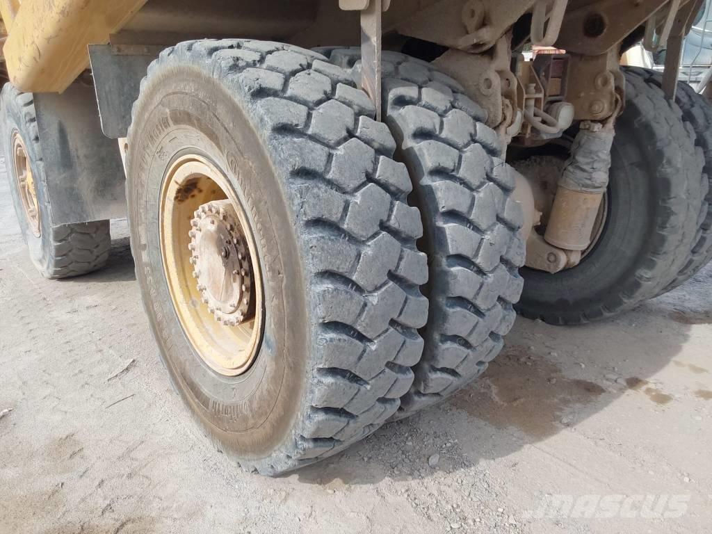 CAT 771 D Rigid dump trucks