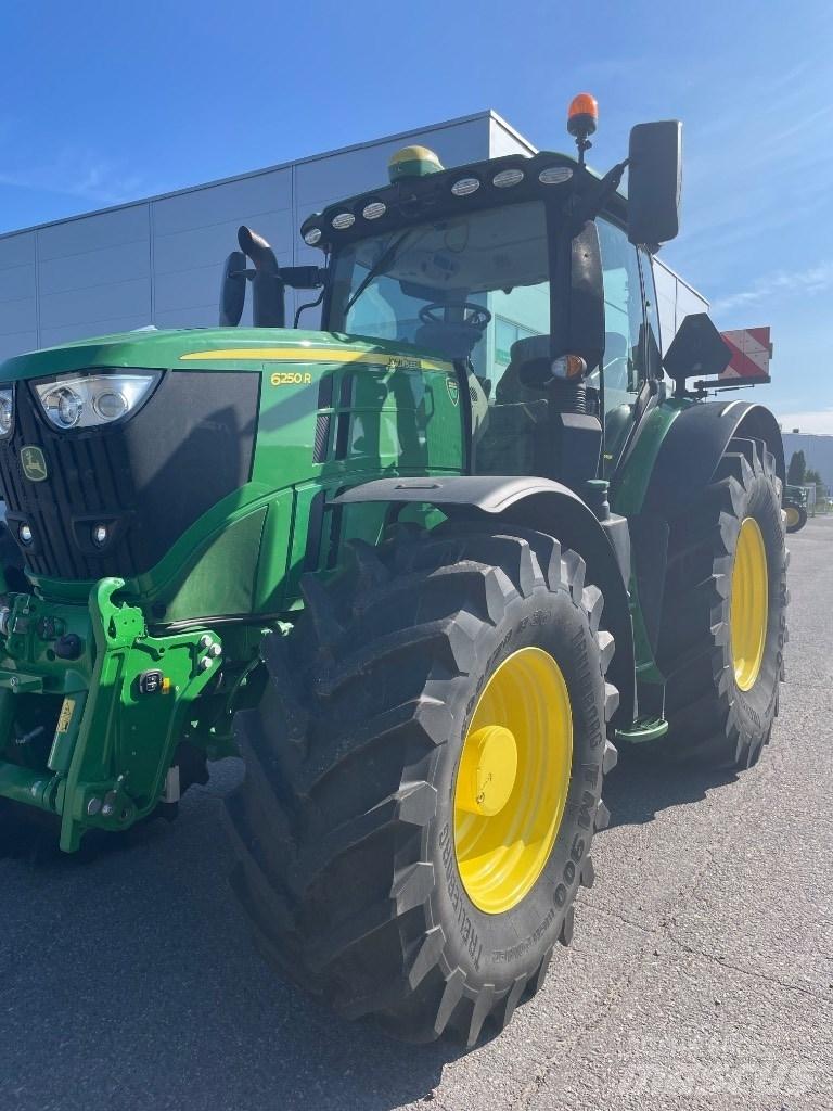 John Deere 6250 R Tractors