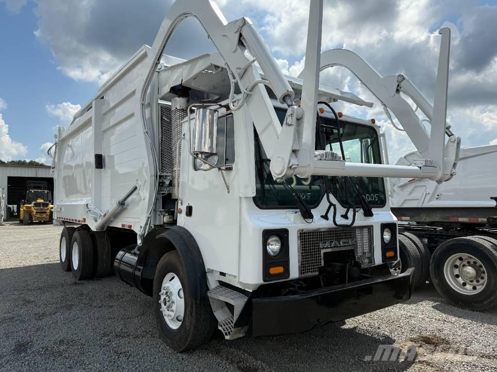 Mack MR600 Garbage Trucks / Recycling Trucks
