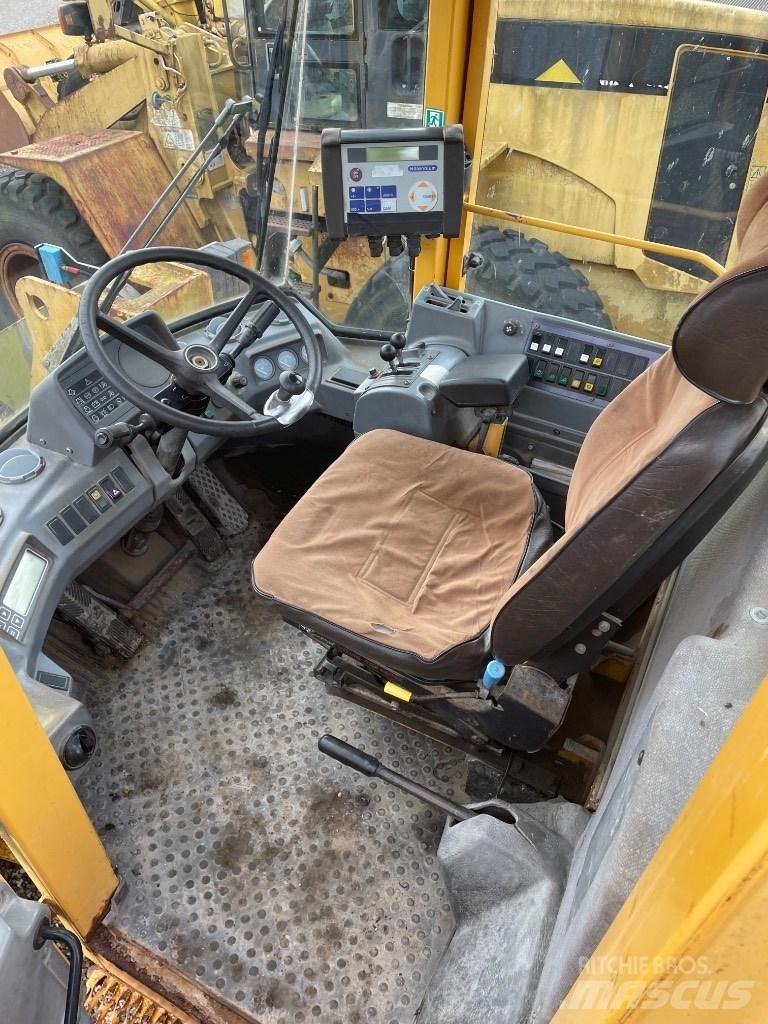 Volvo L90C Wheel Loaders