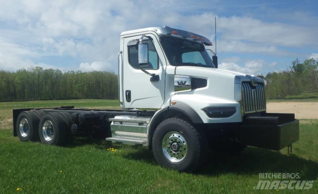 Western Star 47 X Cab & Chassis Trucks