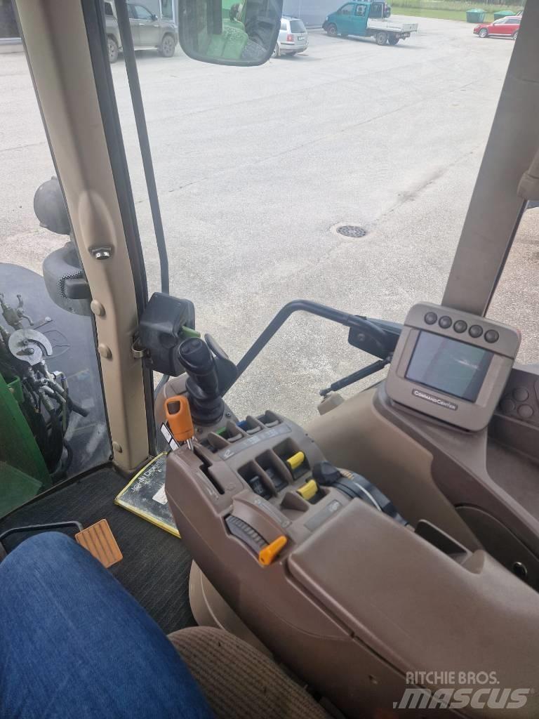 John Deere 7530 Tractors