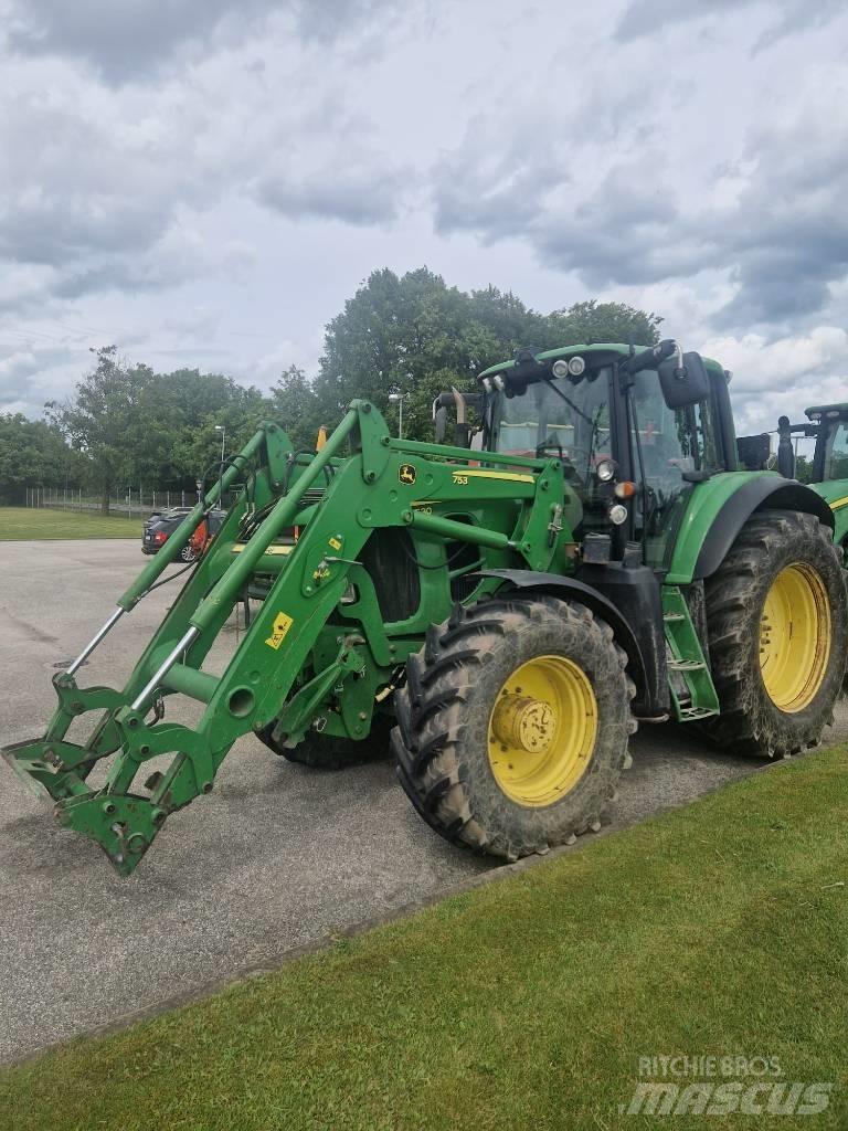 John Deere 7530 Tractors