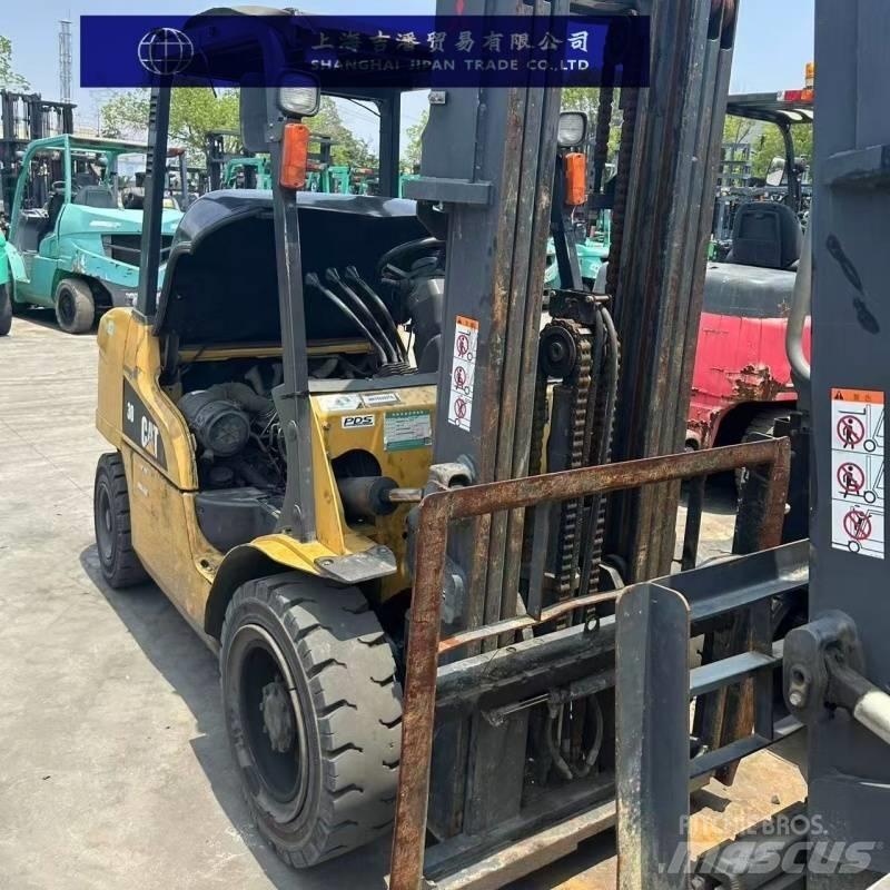 CAT 30 Diesel Forklifts