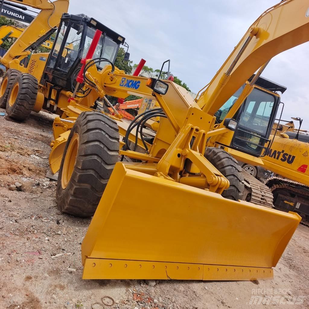 XCMG GR 215 Motor Graders