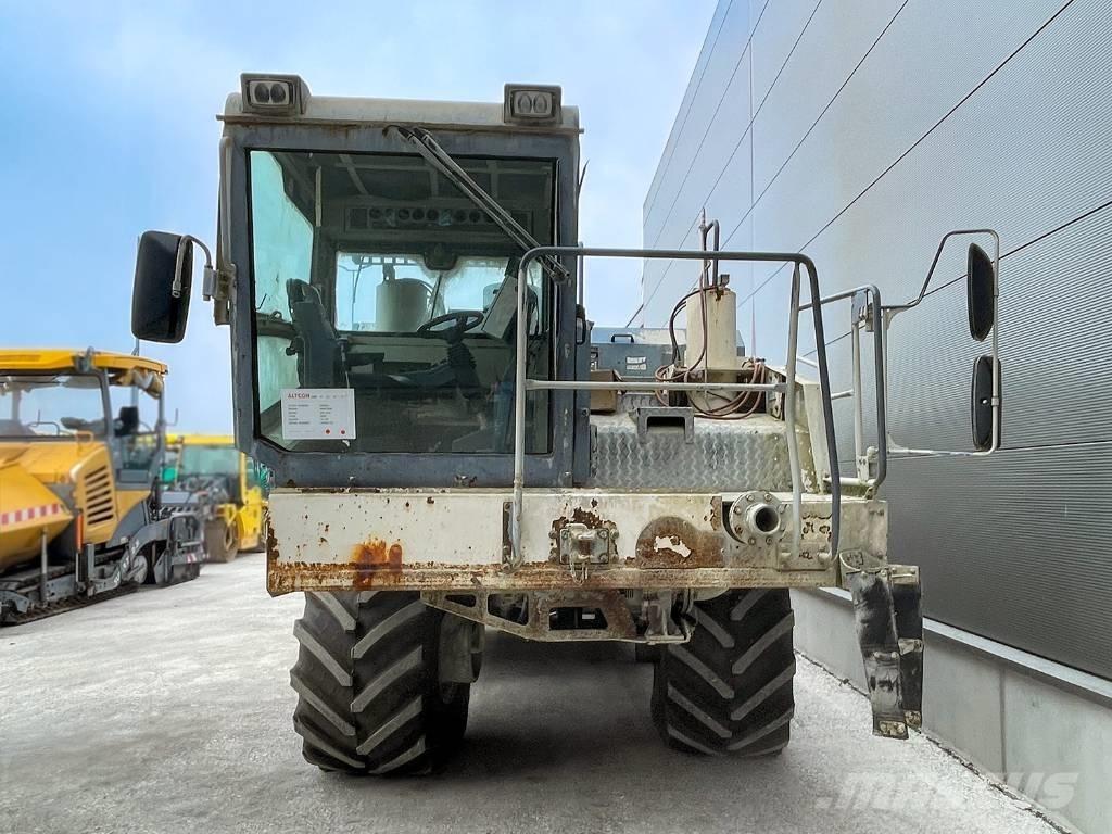 Wirtgen WR 2400 Asphalt Recycling Equipment