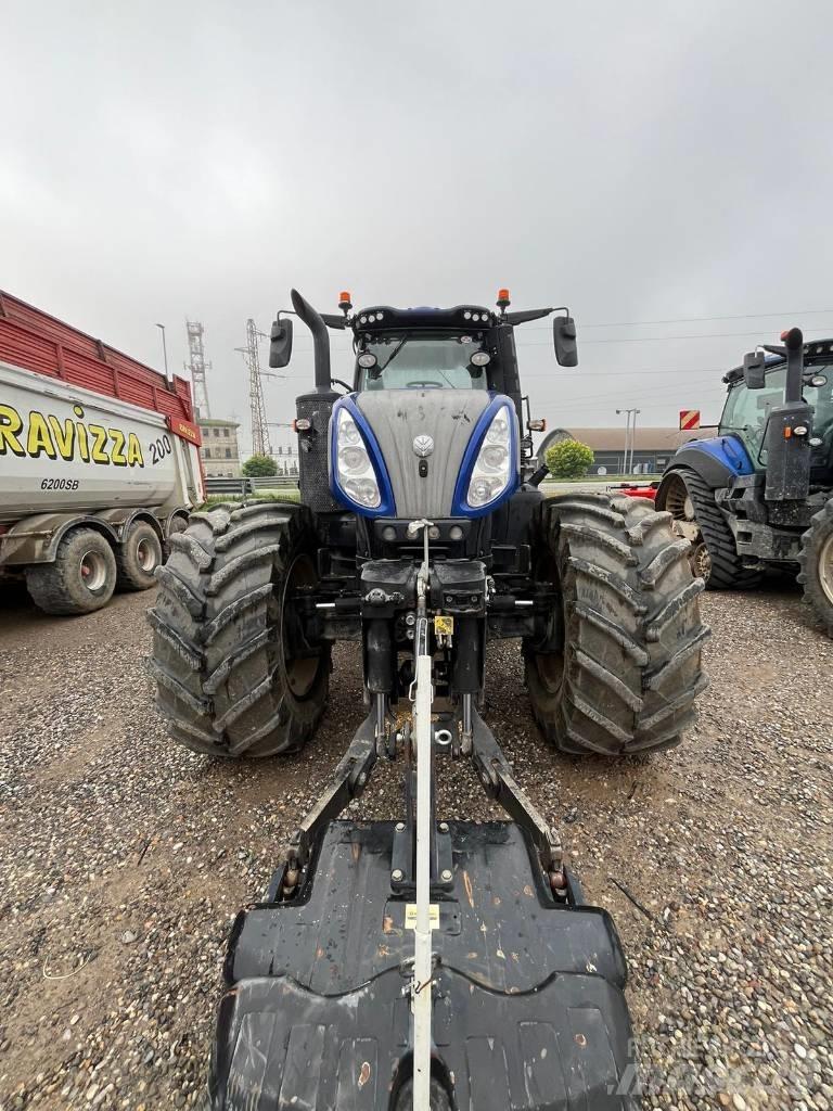 New Holland T 8.380 Tractors