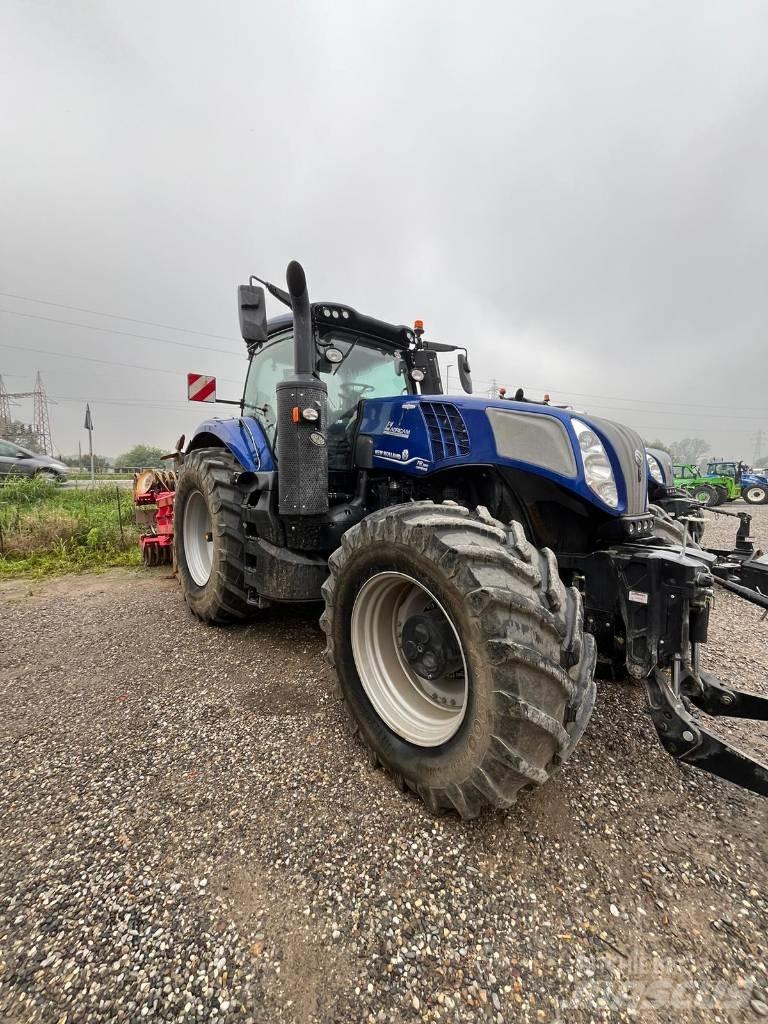 New Holland T 8.380 Tractors