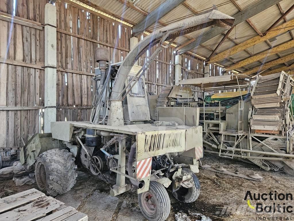 Fortschritt E281C Forage Harvester