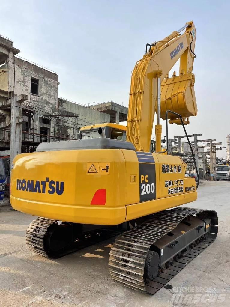 Komatsu PC 200-7 Crawler Excavators