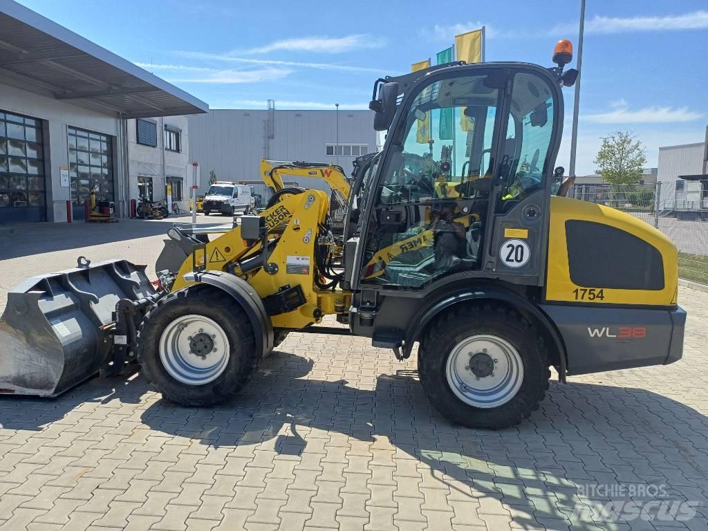 Wacker Neuson WL38 Wheel Loaders