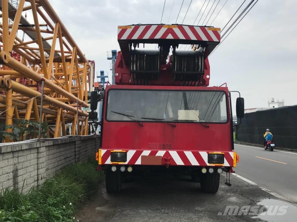 Liebherr LTM 1800 Mobile and all terrain cranes