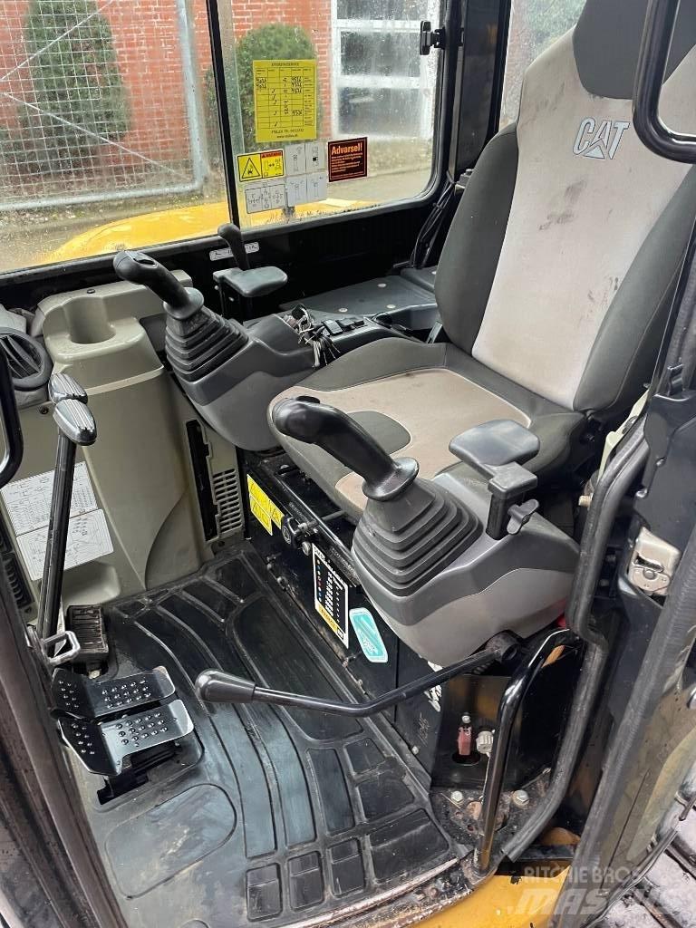 CAT 305D Mini Excavators <7t (Mini Diggers)