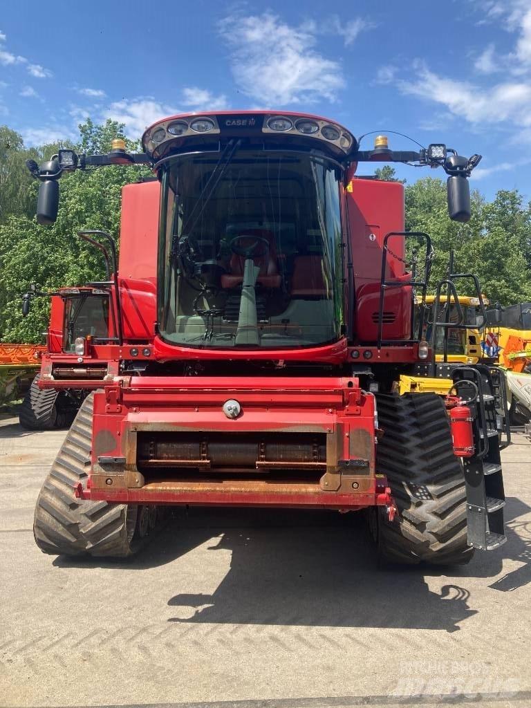 Case IH 9240 Combine Harvesters