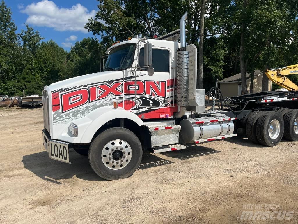 Kenworth T800 Conventional Trucks / Tractor Trucks