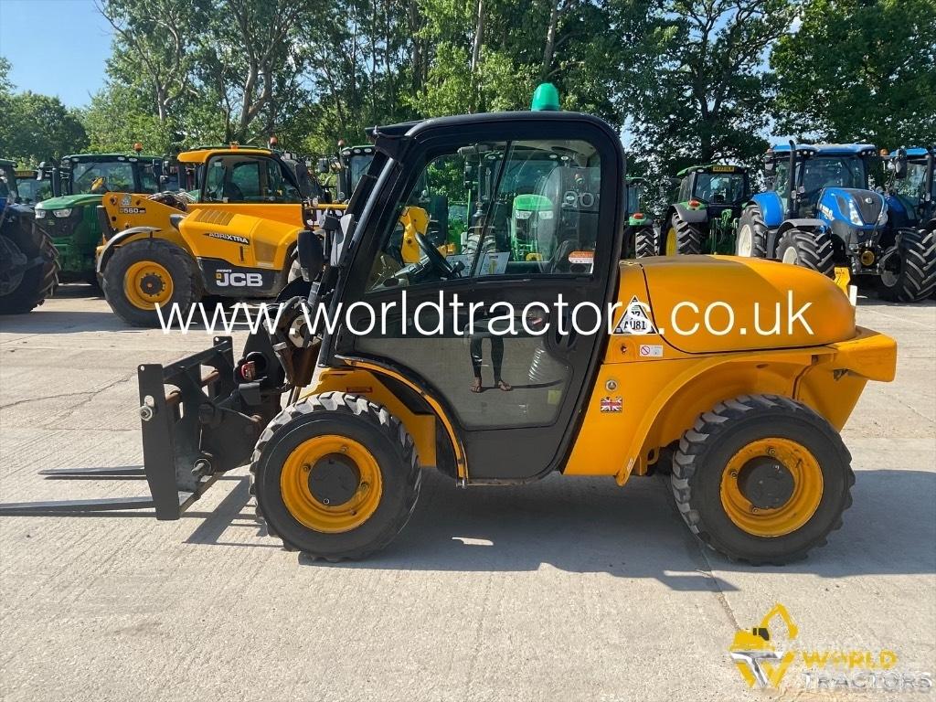 JCB 520-40 Telescopic Handlers