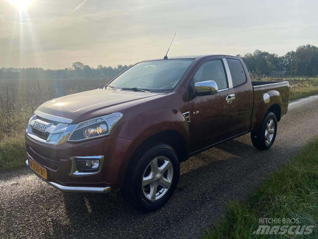 Isuzu D-MAX Pickup Trucks