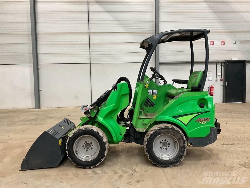 Avant R 28 Mini Loader