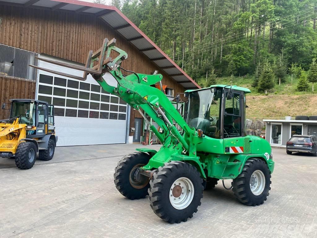 Volvo L 30 Wheel Loaders