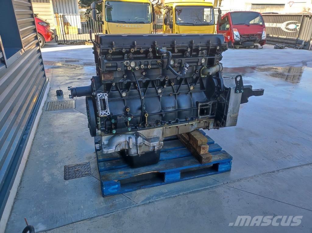 MAN D2676 Engines