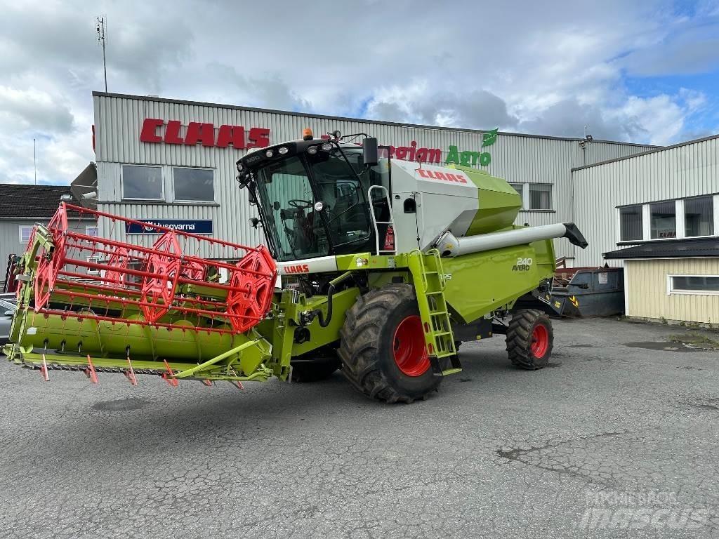 CLAAS Avero 240 Combine Harvesters
