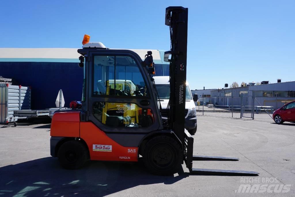 Toyota 52-8FDJF35 Diesel Forklifts