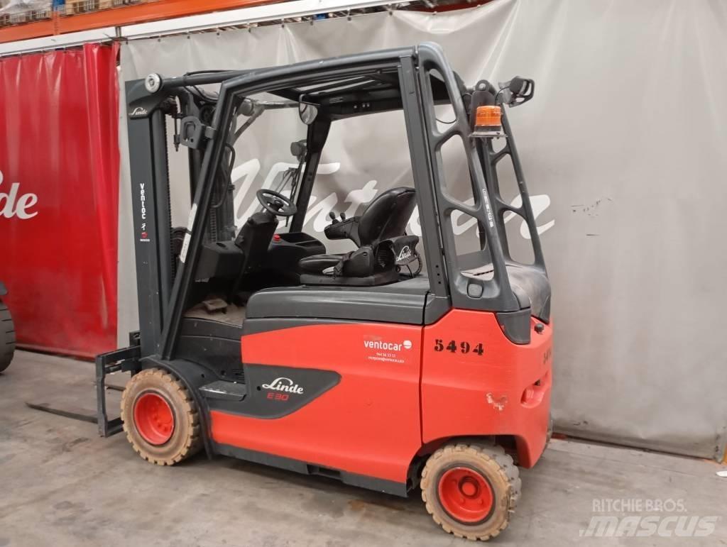 Linde E 30 Electric Forklifts