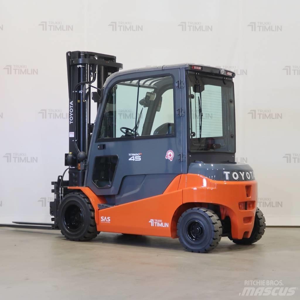 Toyota 8FBMT45 Electric Forklifts