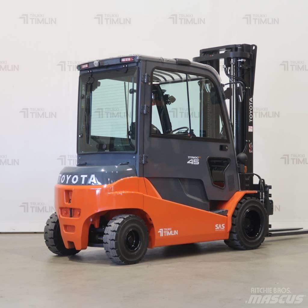 Toyota 8FBMT45 Electric Forklifts