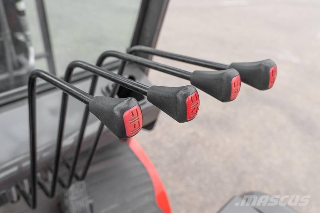 Manitou ME 450 Electric Forklifts