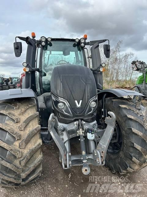 Valtra T 234 V Tractors