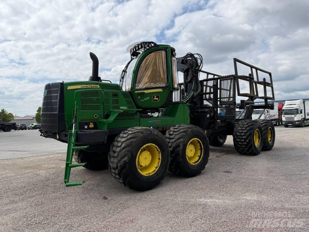John Deere 1910G Forwarders