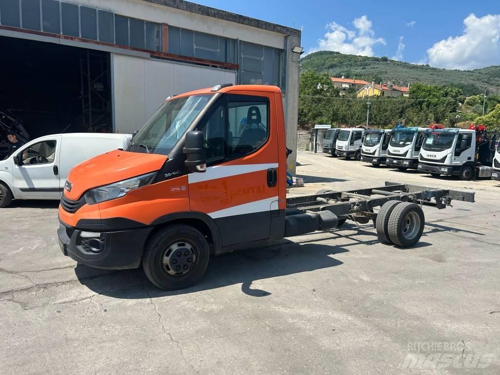 Iveco Daily 35-140 Car Haulers